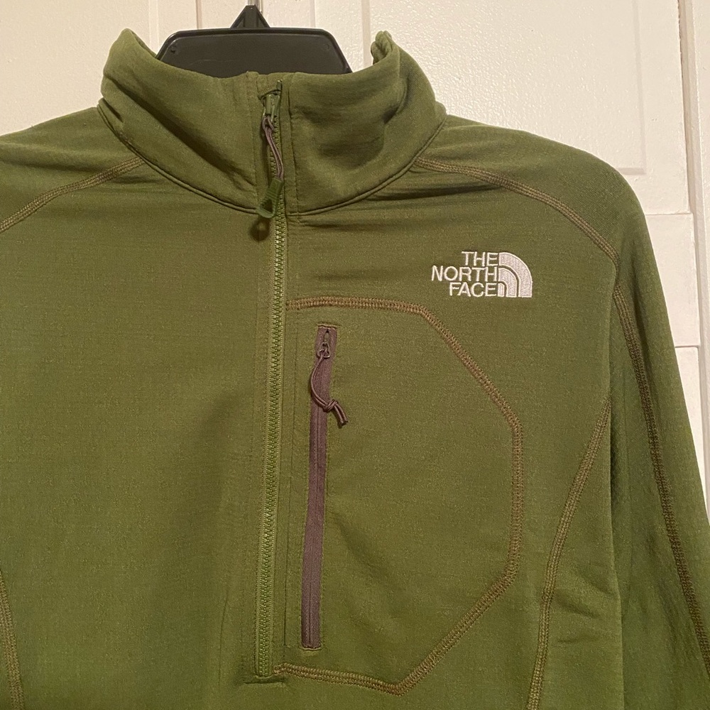 Men’s NORTH FACE 1/4 Zip Lightweight Fleece - Picture 2 of 9